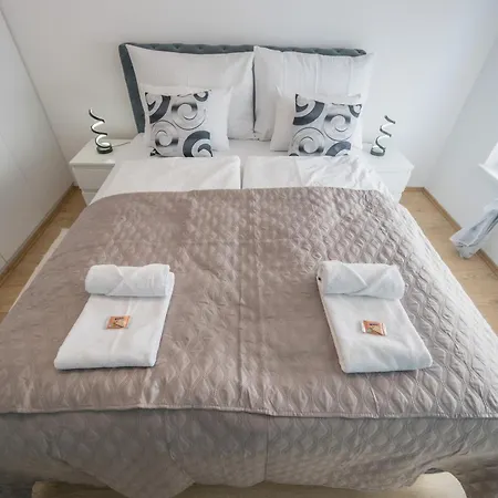 Appartement Tri Kralja 1